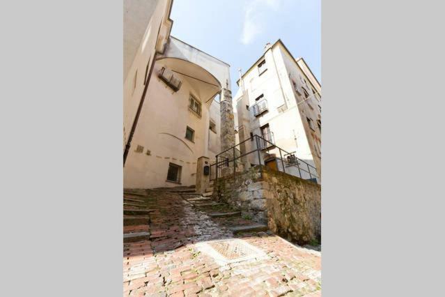 דירות Lovingenoa - Antico Convento מראה חיצוני תמונה
